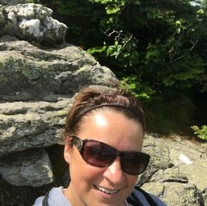 Meet your Posher, Melissa